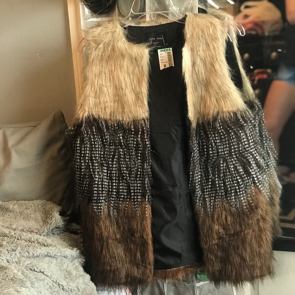 Fur vest BRAND NEW
